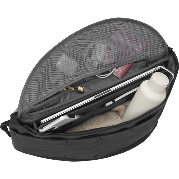 The Vinge 15L Black Out