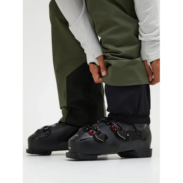 Maroon Pants Pine Needle