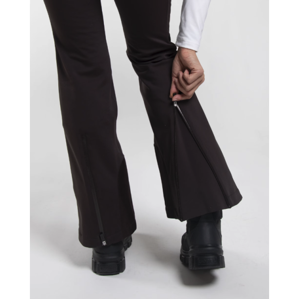 Core Embrace Pants Espresso